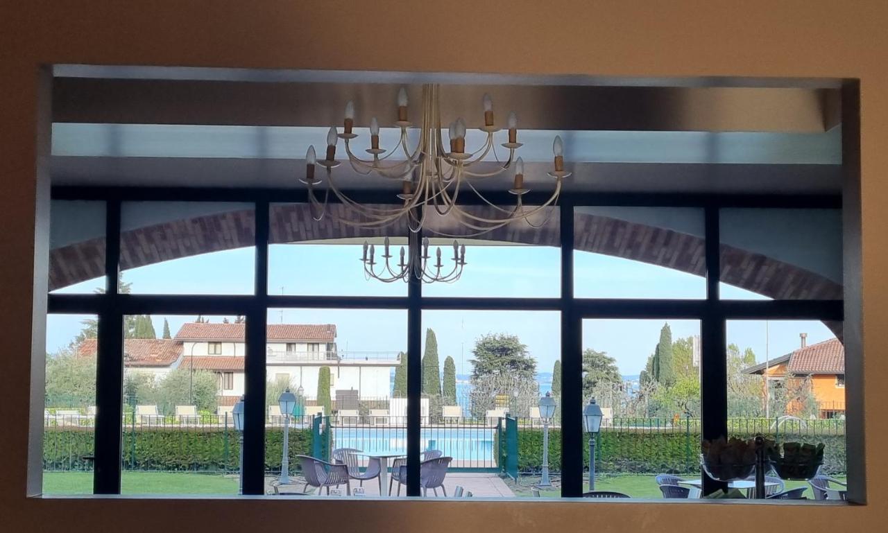 Le Terrazze Sul Lago Hotel & Residence Padenghe sul Garda Buitenkant foto