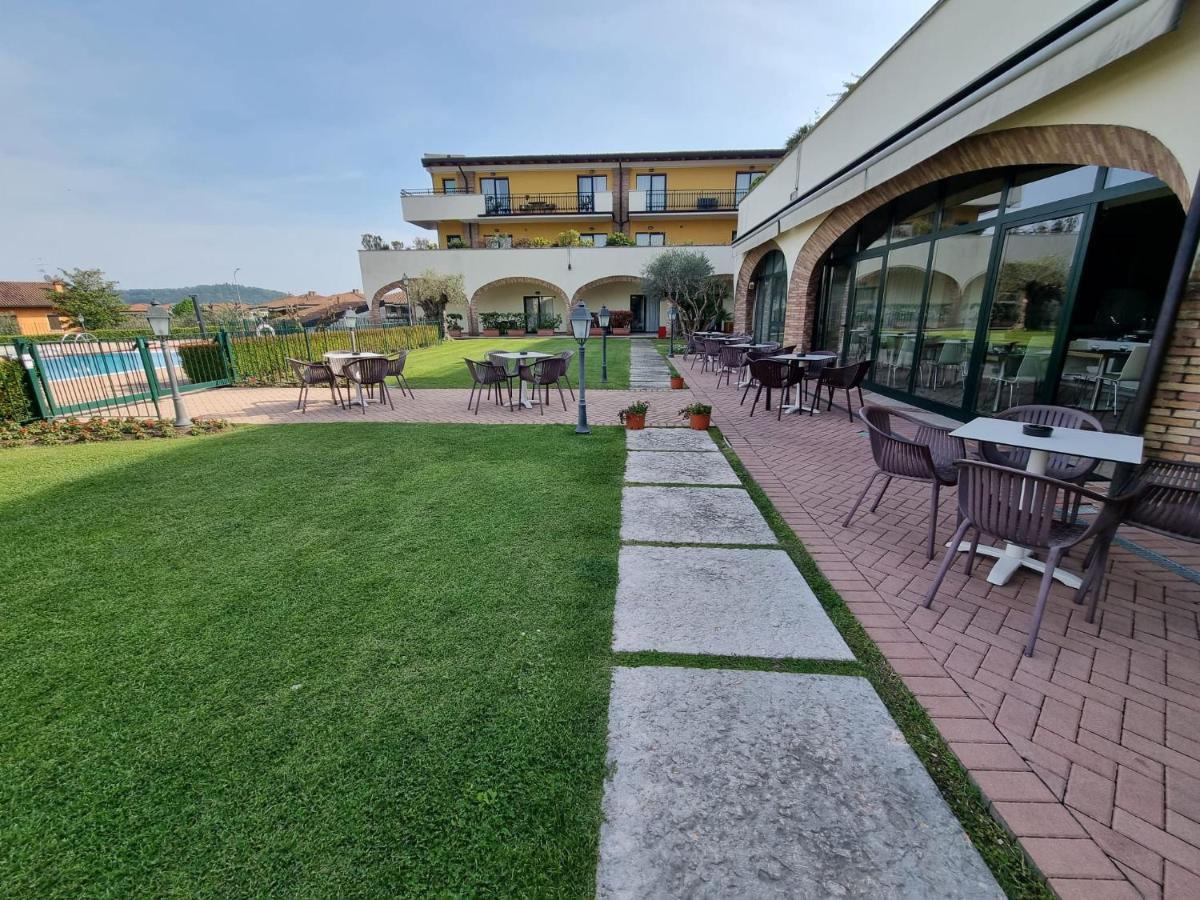 Le Terrazze Sul Lago Hotel & Residence Padenghe sul Garda Buitenkant foto