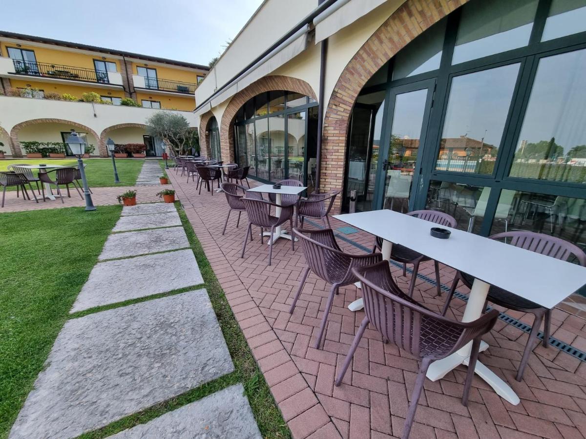 Le Terrazze Sul Lago Hotel & Residence Padenghe sul Garda Buitenkant foto