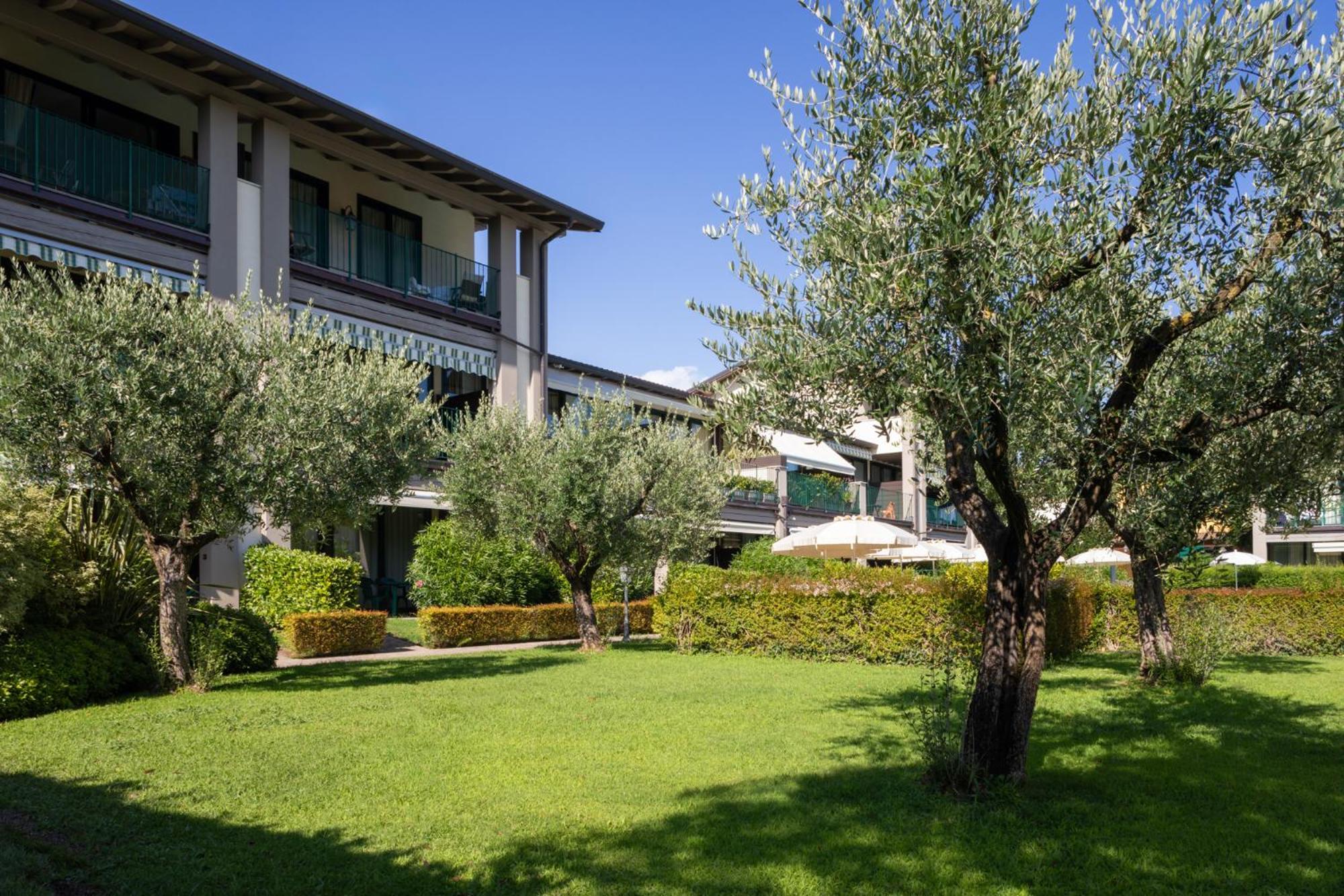 Le Terrazze Sul Lago Hotel & Residence Padenghe sul Garda Buitenkant foto