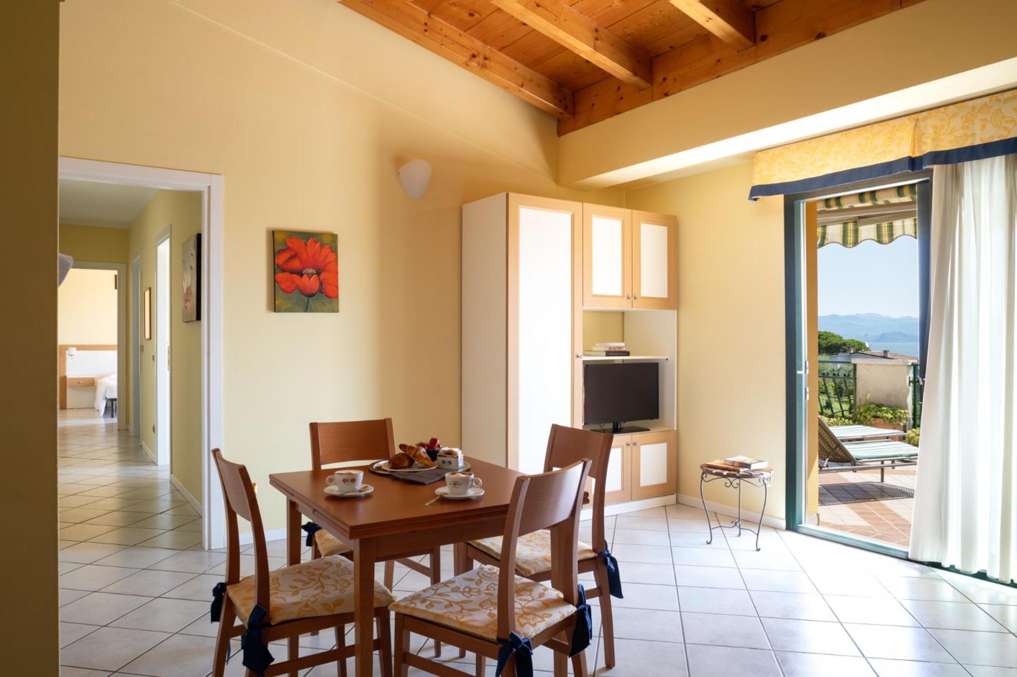 Le Terrazze Sul Lago Hotel & Residence Padenghe sul Garda Buitenkant foto